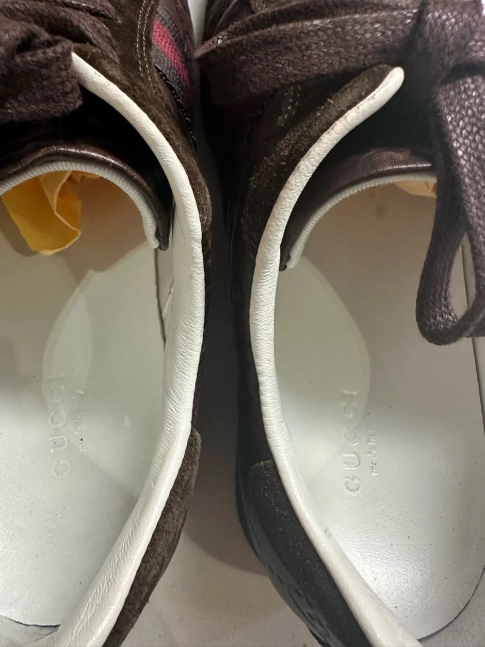 Gucci unisex Brown Signature Leather & Suede Sneaker - Brown/Red Stripe - Picture 5 of 7